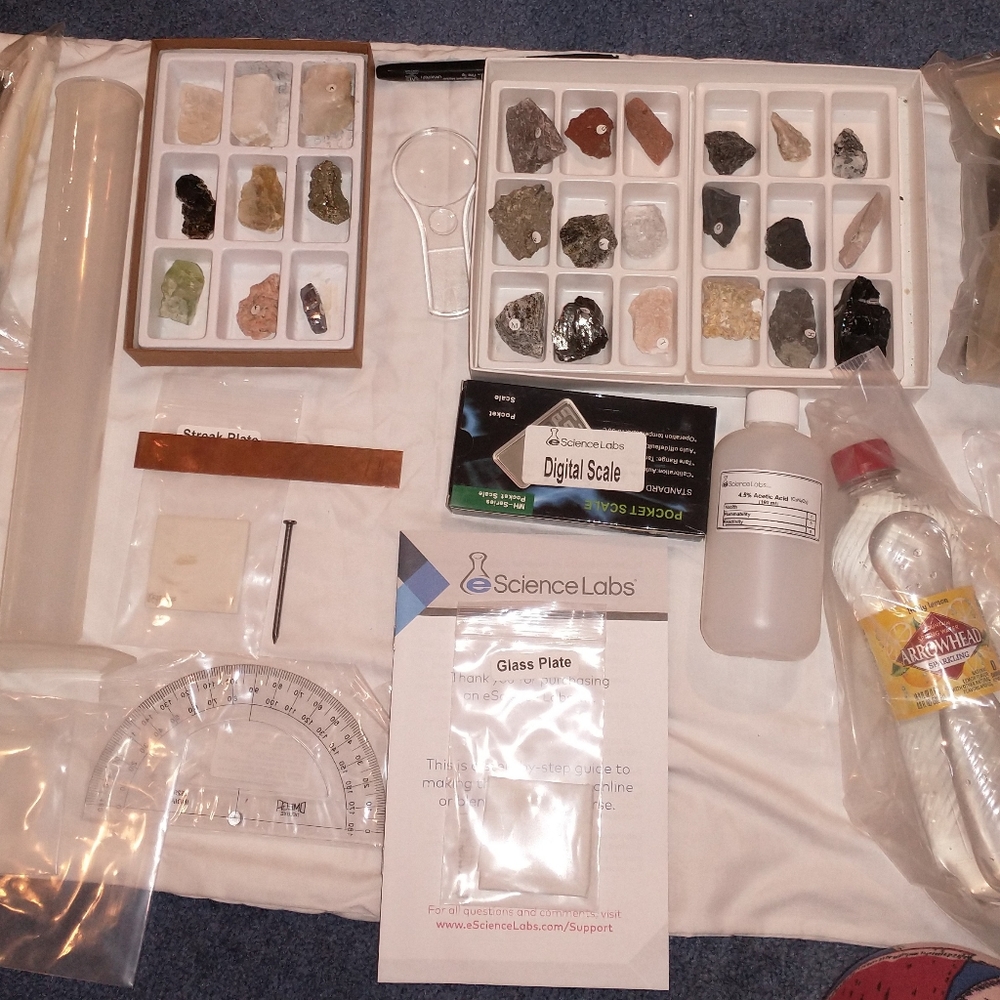 E- science labs kit